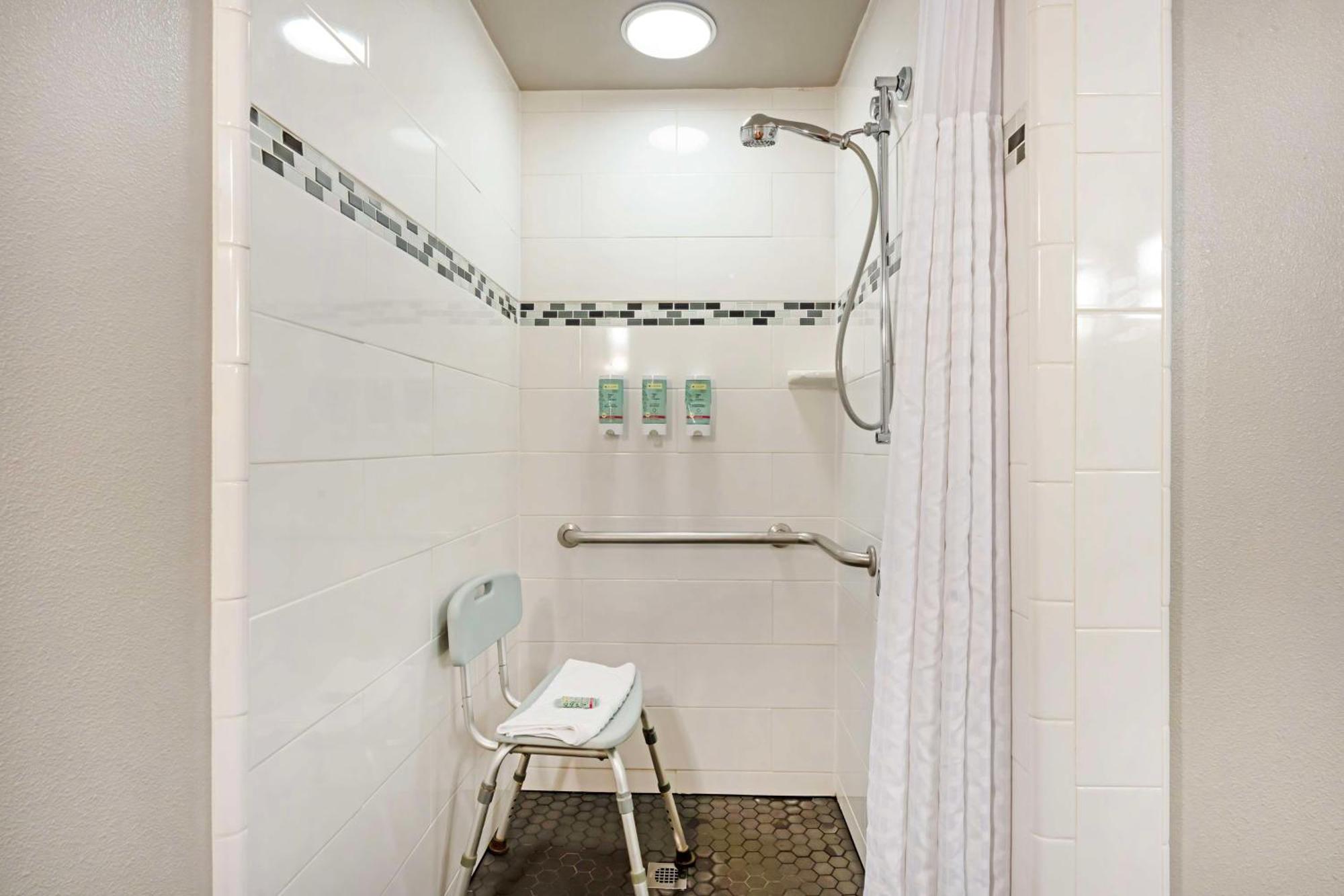 Best Western Cedar Inn & Suites Angels Camp Eksteriør bilde