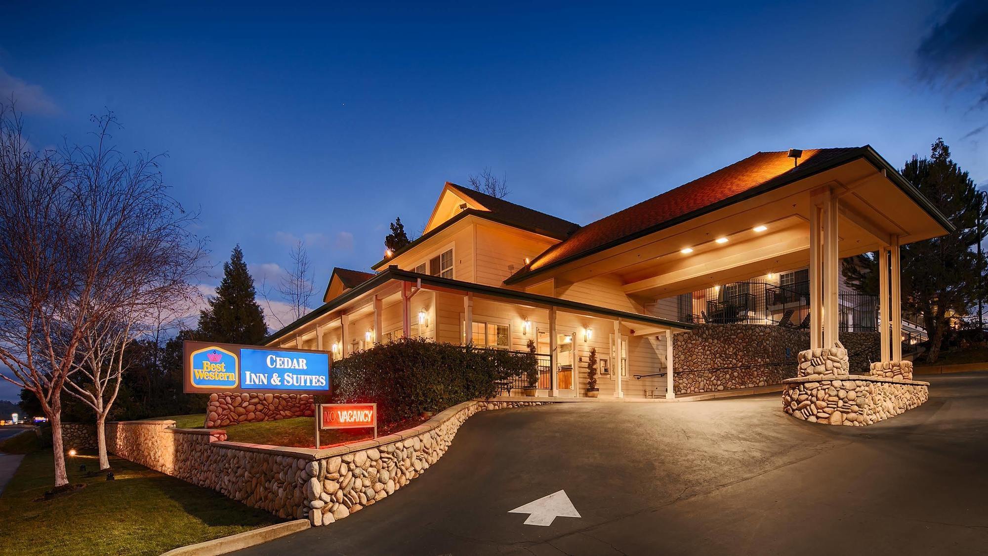 Best Western Cedar Inn & Suites Angels Camp Eksteriør bilde
